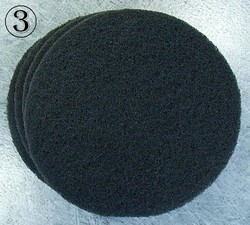 Disque abrasif noir décrassage parquet pour cireuse Tornado Electrolux B24 - Réf VD45
